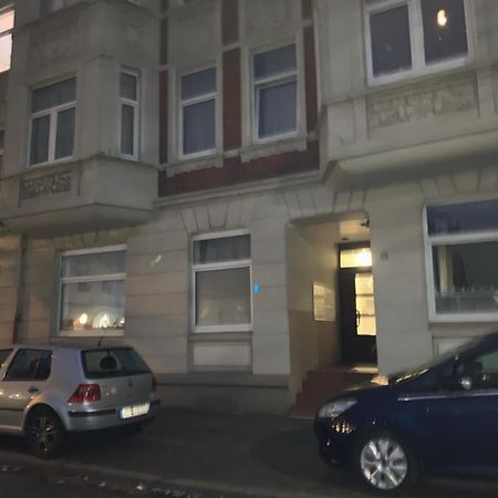 فيلهلمسهافن Nordsee Und City Fusslaufig - Luxeriose Fewo Mit Grossem Balkon المظهر الخارجي الصورة
