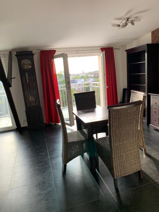 فيلهلمسهافن Nordsee Und City Fusslaufig - Luxeriose Fewo Mit Grossem Balkon المظهر الخارجي الصورة