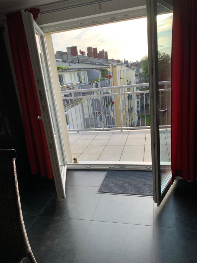فيلهلمسهافن Nordsee Und City Fusslaufig - Luxeriose Fewo Mit Grossem Balkon المظهر الخارجي الصورة
